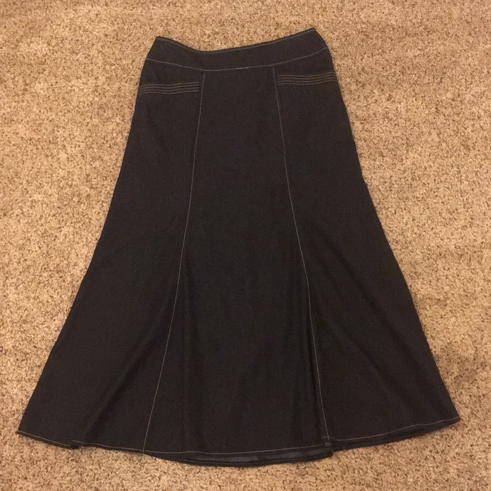 Lightweight black/dark denim skirt